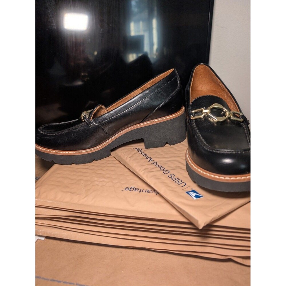 Naturalizer Black Loafers Brown Buckle Lug Sole Doc Martens Style Size 7.5 - Picture 6 of 6